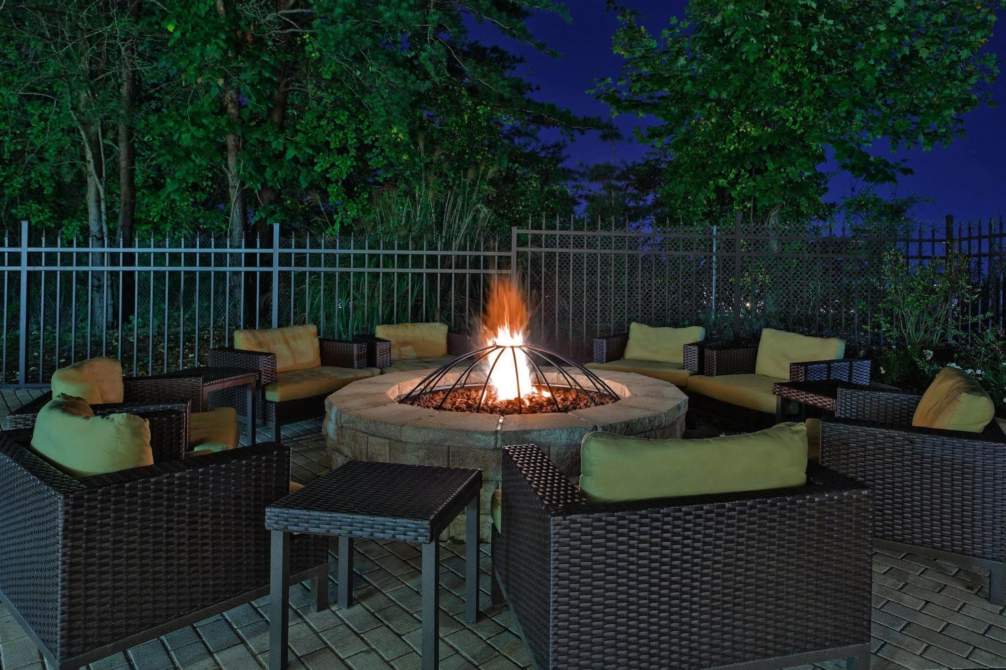 Courtyard Asheville Luaran gambar